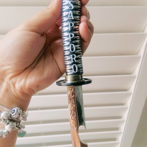 SAPPORO ⭐️🍺 beer bottle opener with box !! - Picture 2 of 2